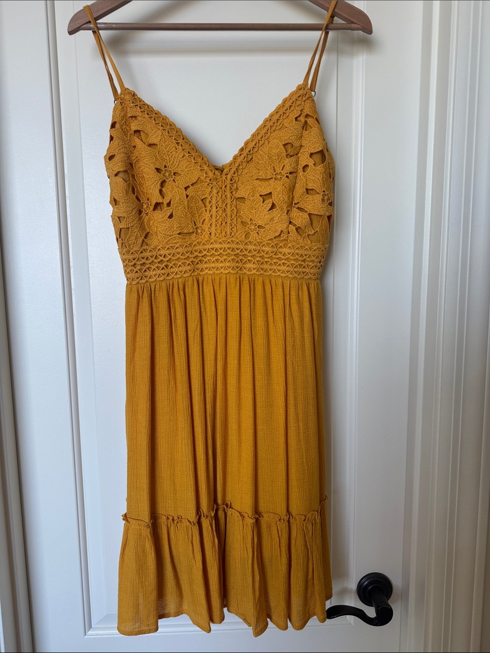 Shyanne Gold Crochet Bodice Spaghetti Strap Sun Dress size large NWT